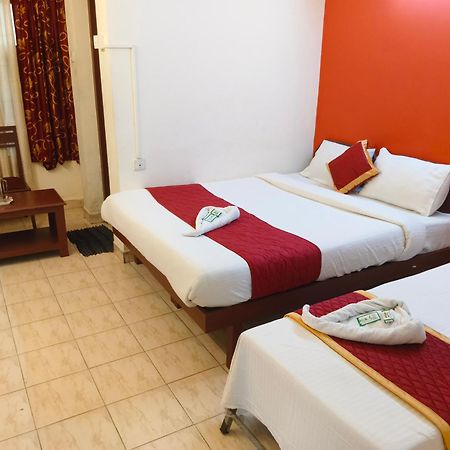 Hotel Gamas Inn Thiruvananthapuram Екстер'єр фото