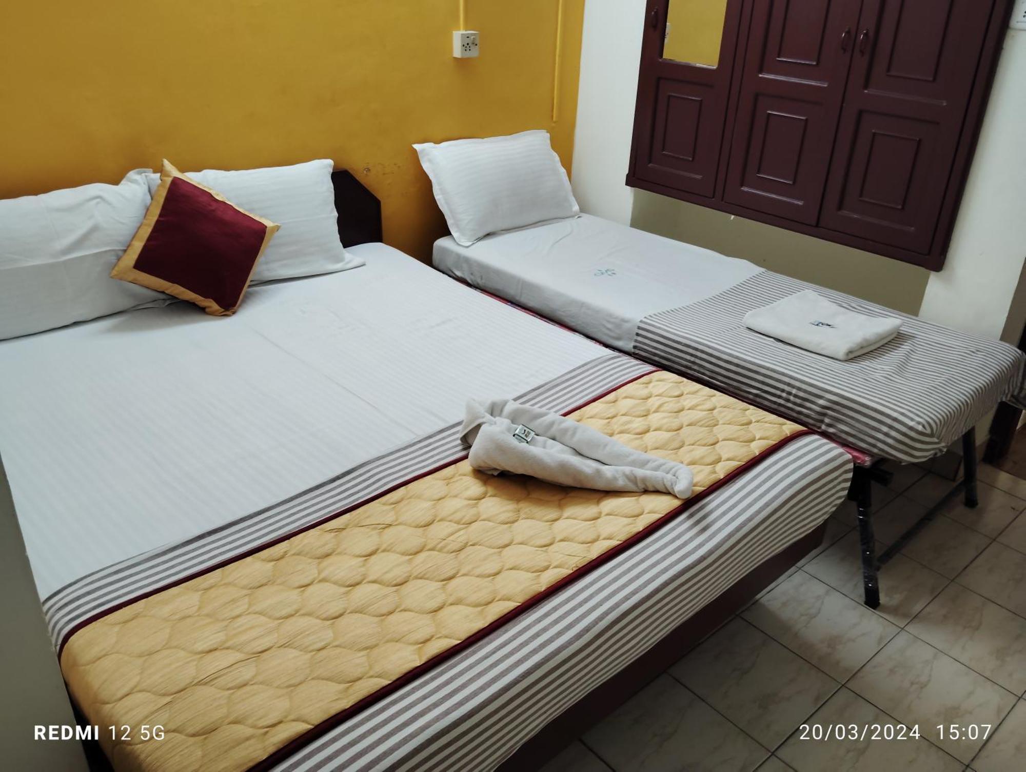 Hotel Gamas Inn Thiruvananthapuram Екстер'єр фото