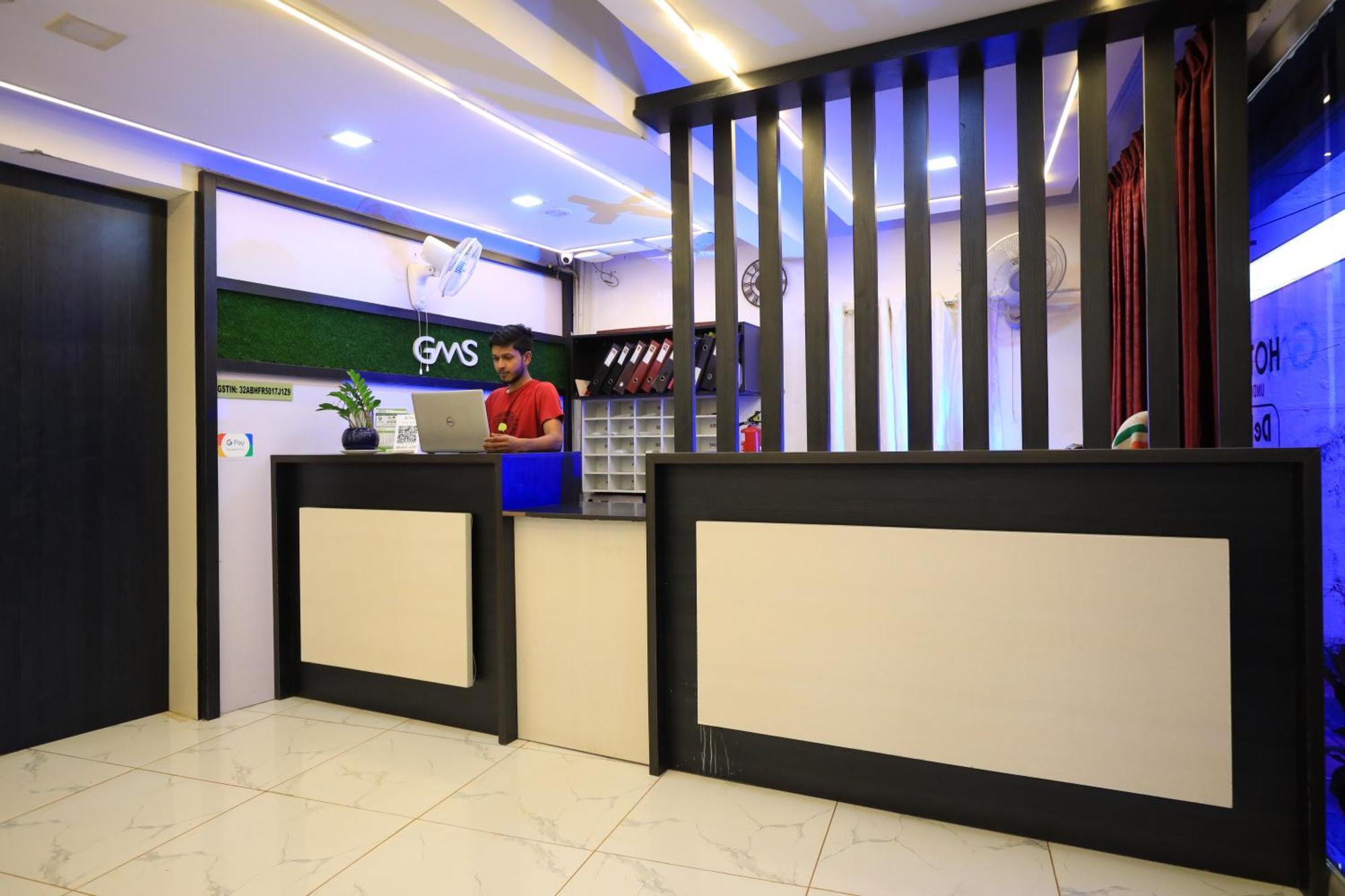 Hotel Gamas Inn Thiruvananthapuram Екстер'єр фото