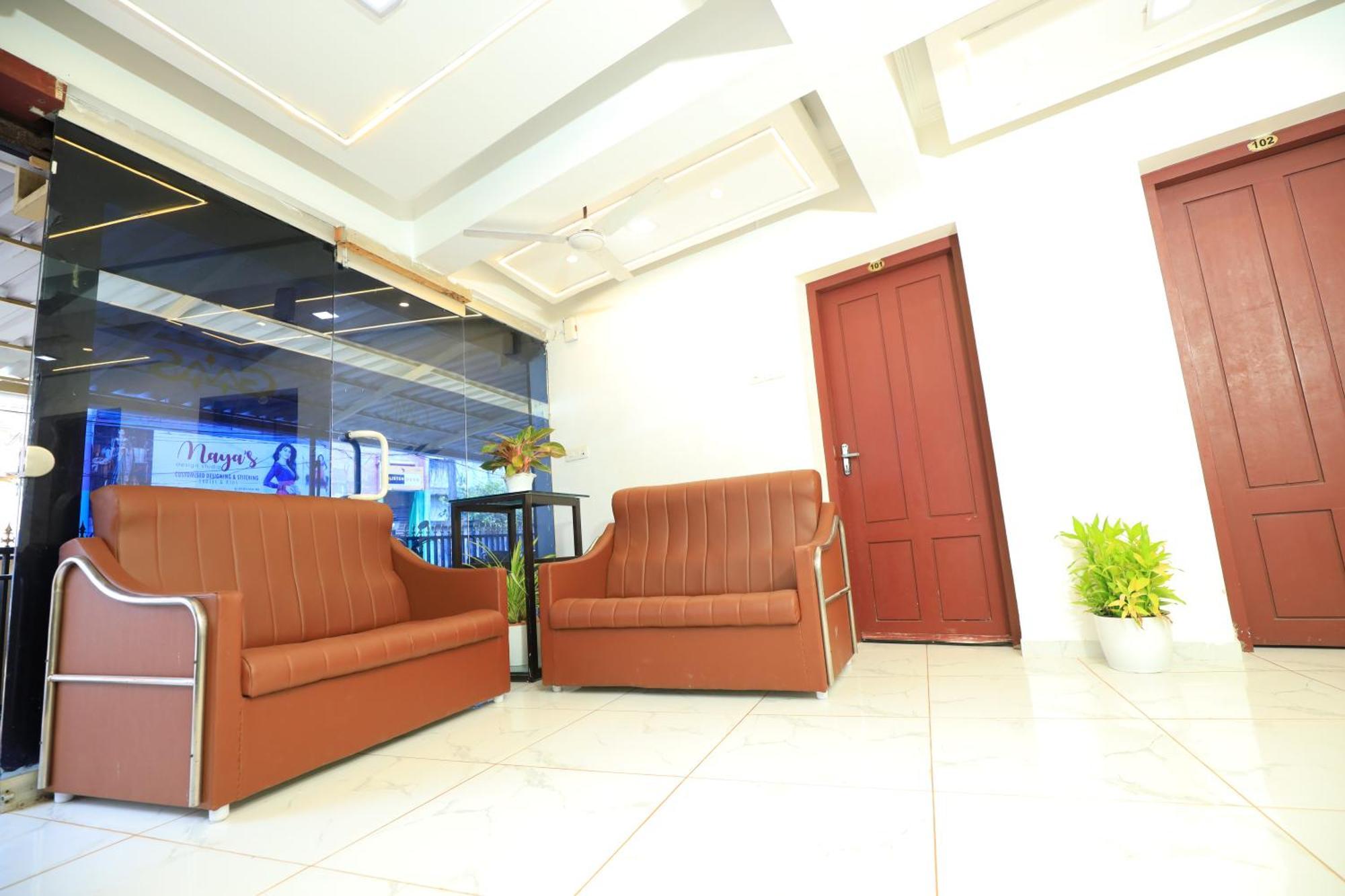 Hotel Gamas Inn Thiruvananthapuram Екстер'єр фото