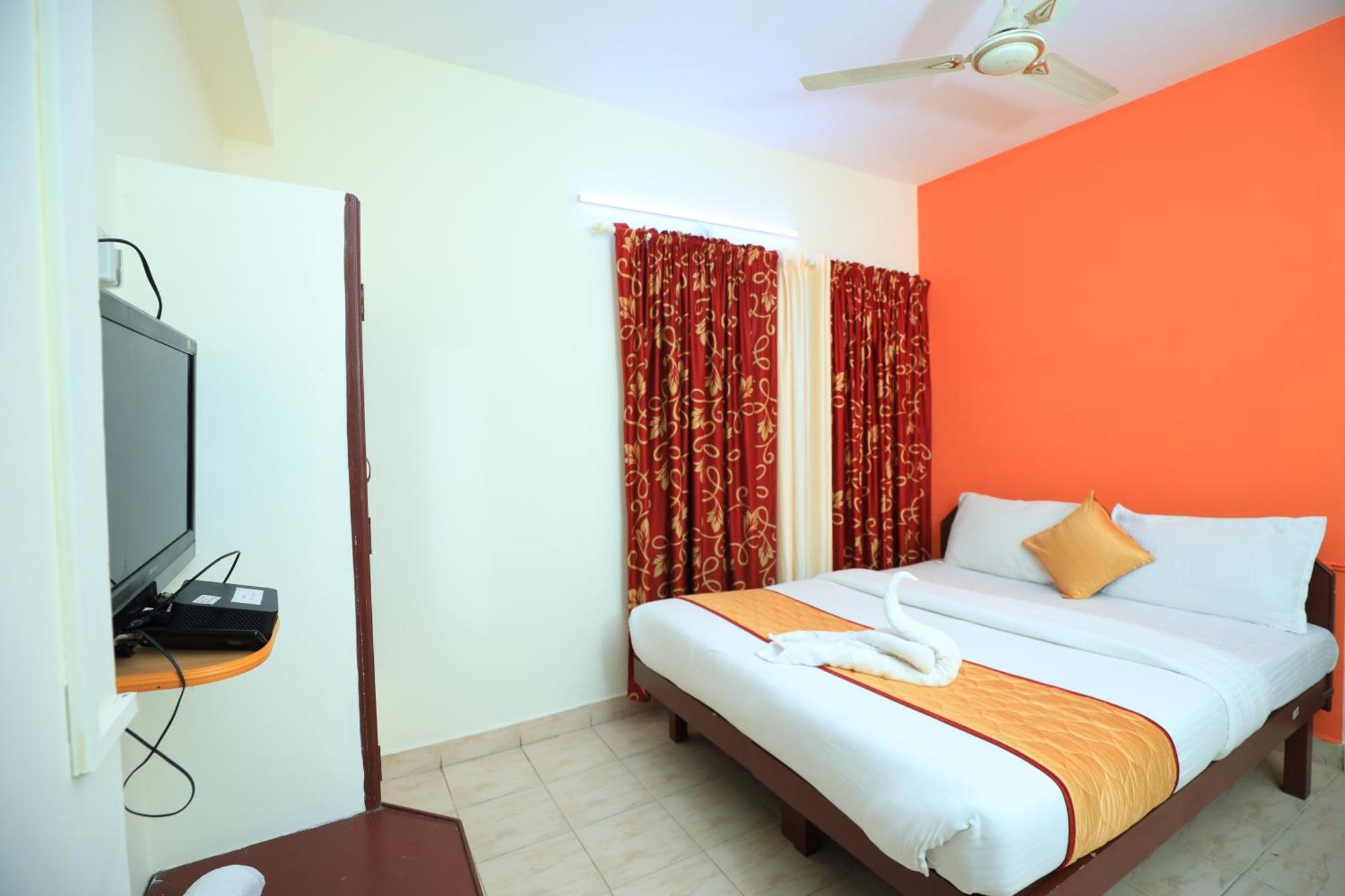 Hotel Gamas Inn Thiruvananthapuram Екстер'єр фото