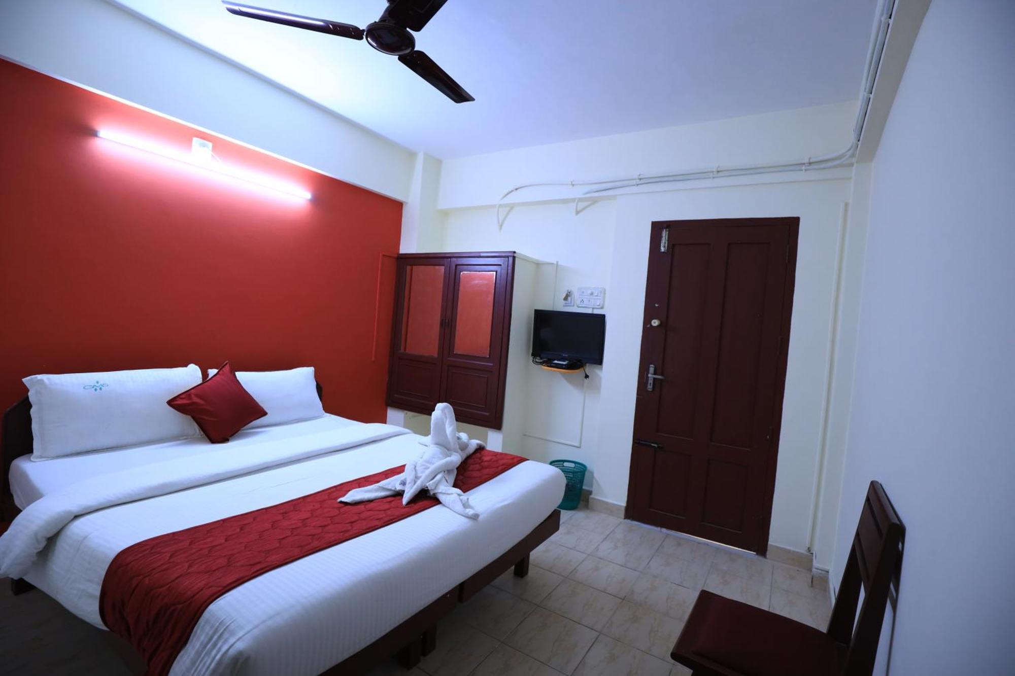 Hotel Gamas Inn Thiruvananthapuram Екстер'єр фото