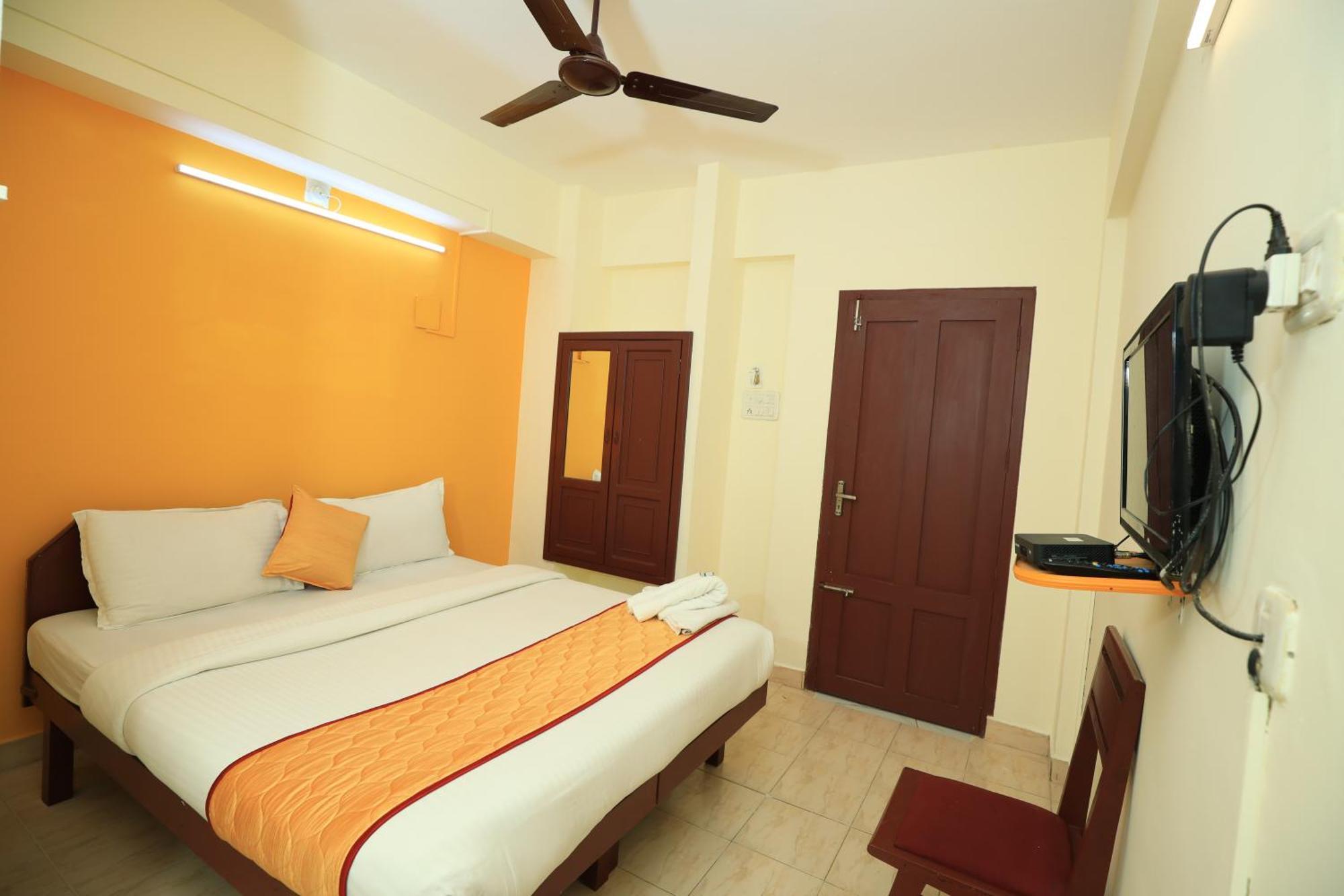 Hotel Gamas Inn Thiruvananthapuram Екстер'єр фото