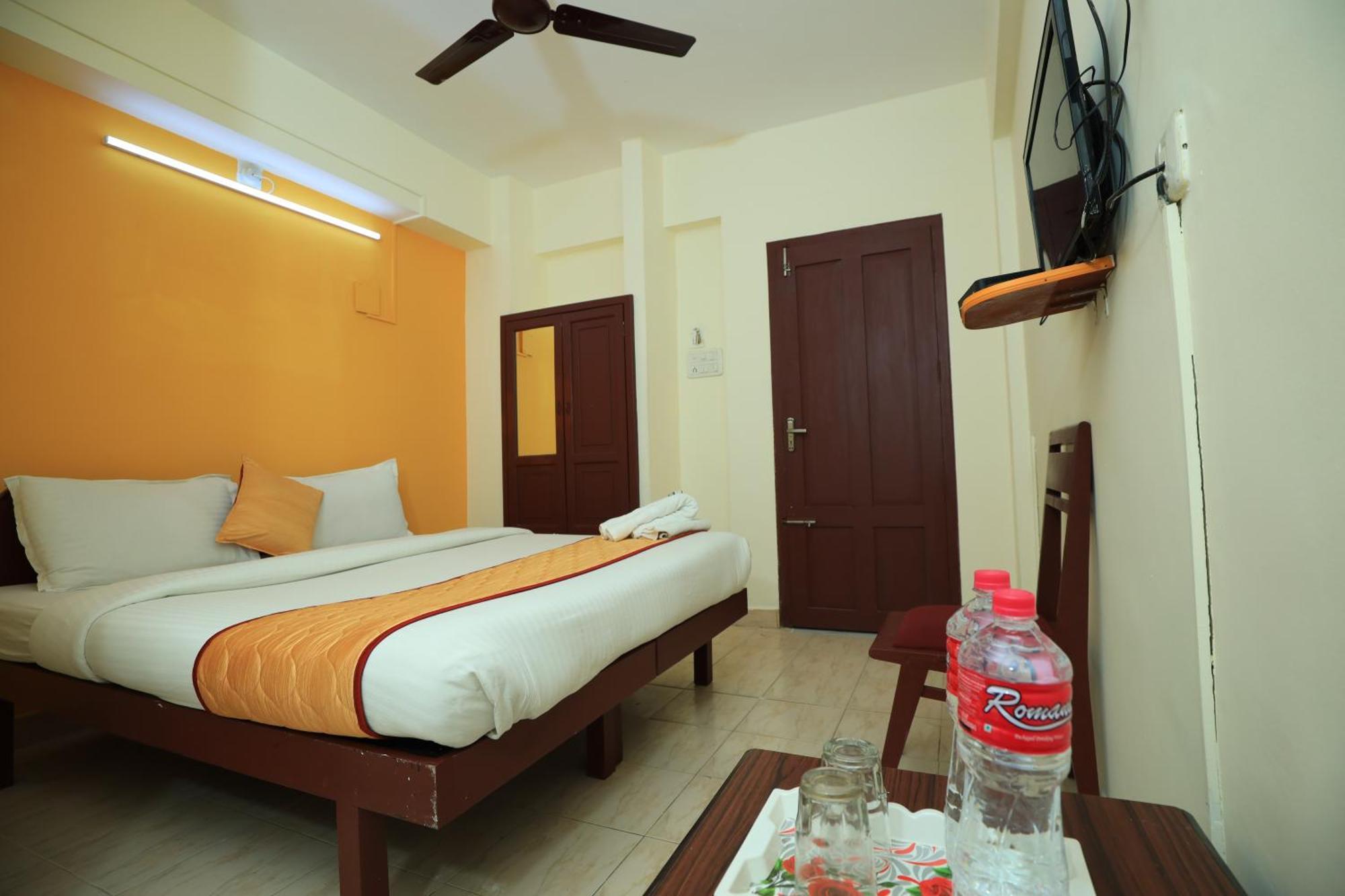 Hotel Gamas Inn Thiruvananthapuram Екстер'єр фото