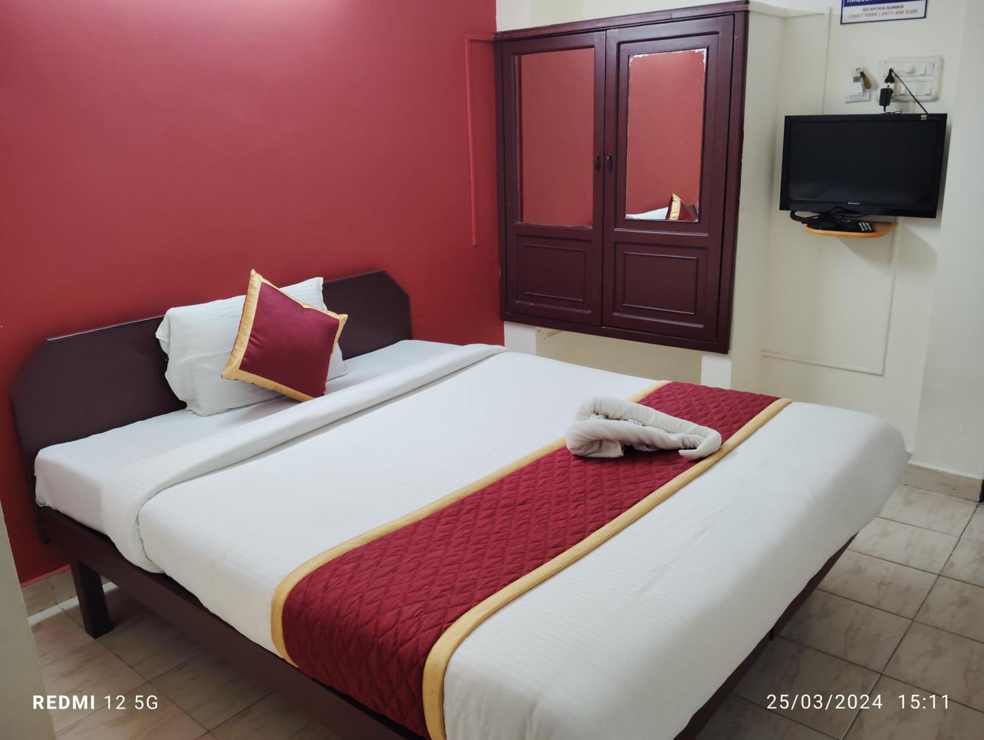 Hotel Gamas Inn Thiruvananthapuram Екстер'єр фото
