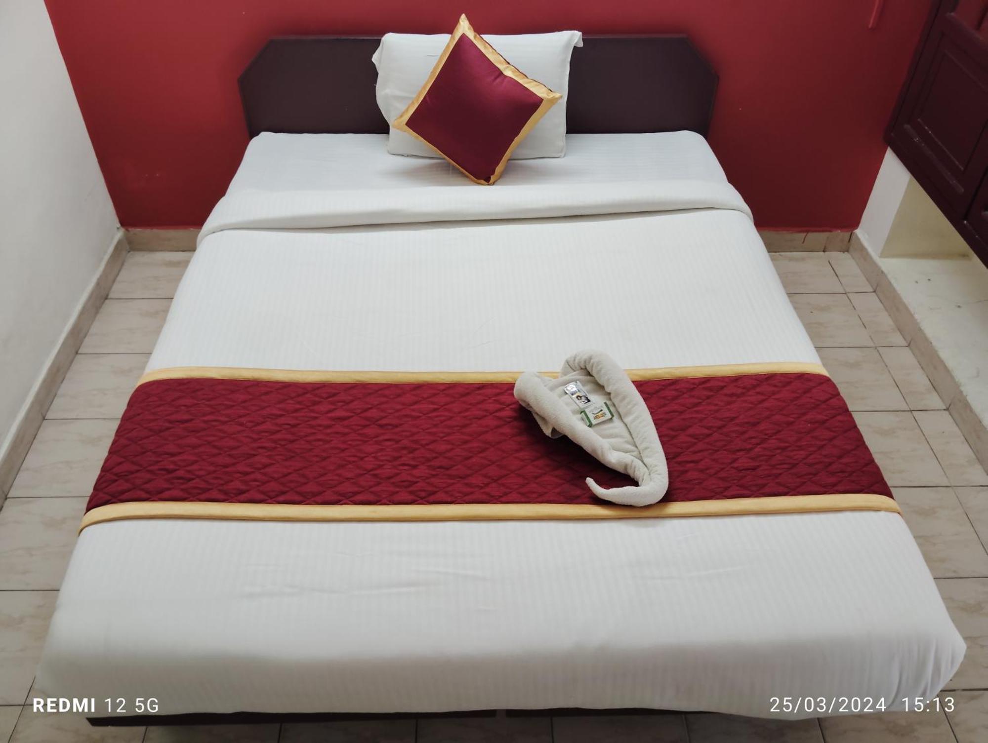 Hotel Gamas Inn Thiruvananthapuram Екстер'єр фото
