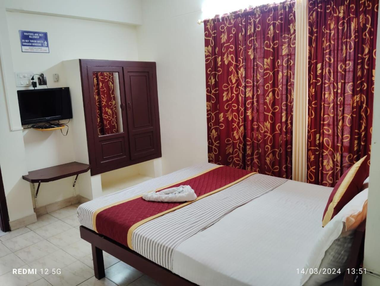 Hotel Gamas Inn Thiruvananthapuram Екстер'єр фото