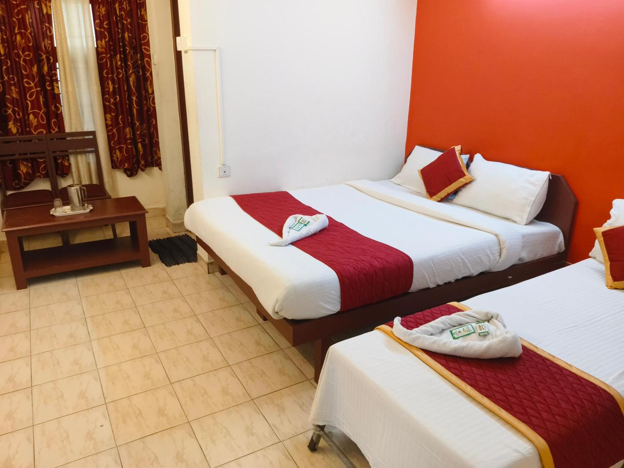 Hotel Gamas Inn Thiruvananthapuram Екстер'єр фото
