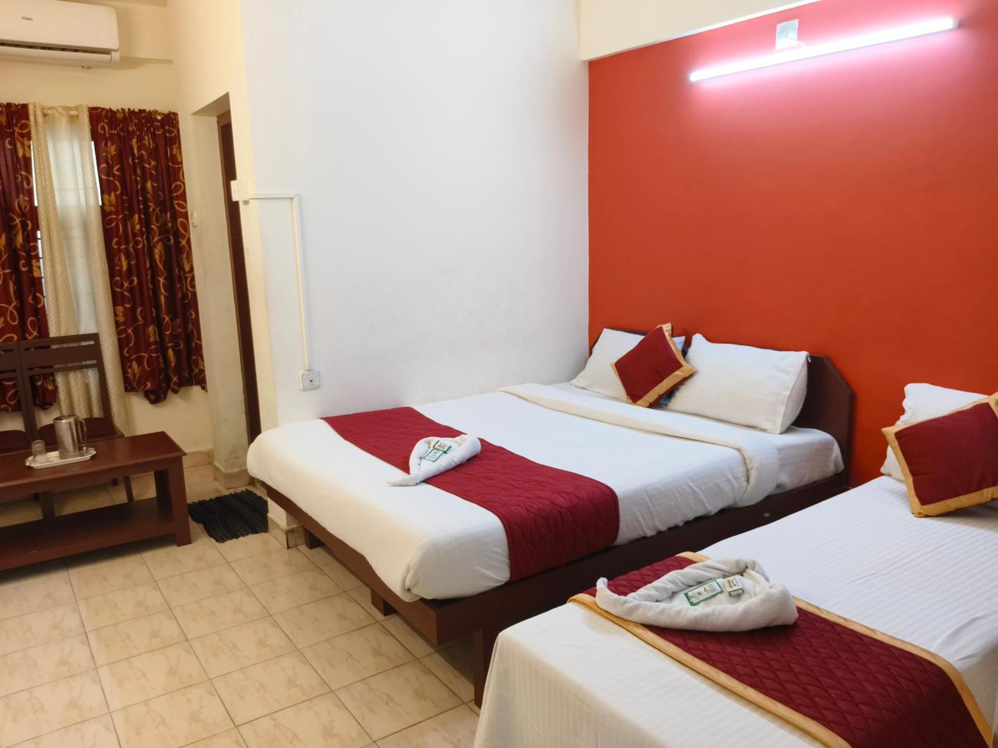 Hotel Gamas Inn Thiruvananthapuram Екстер'єр фото